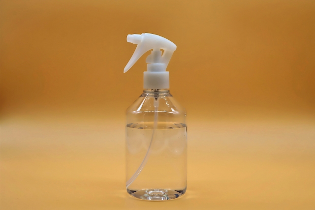 Spray bottle